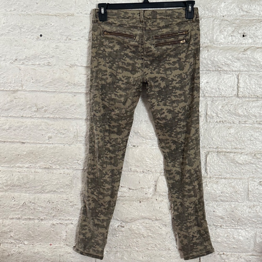 GUESS CAMO Guess Camo Jeans. The best Guess Camo skinny jeans, size 27. - Picture 9 of 10